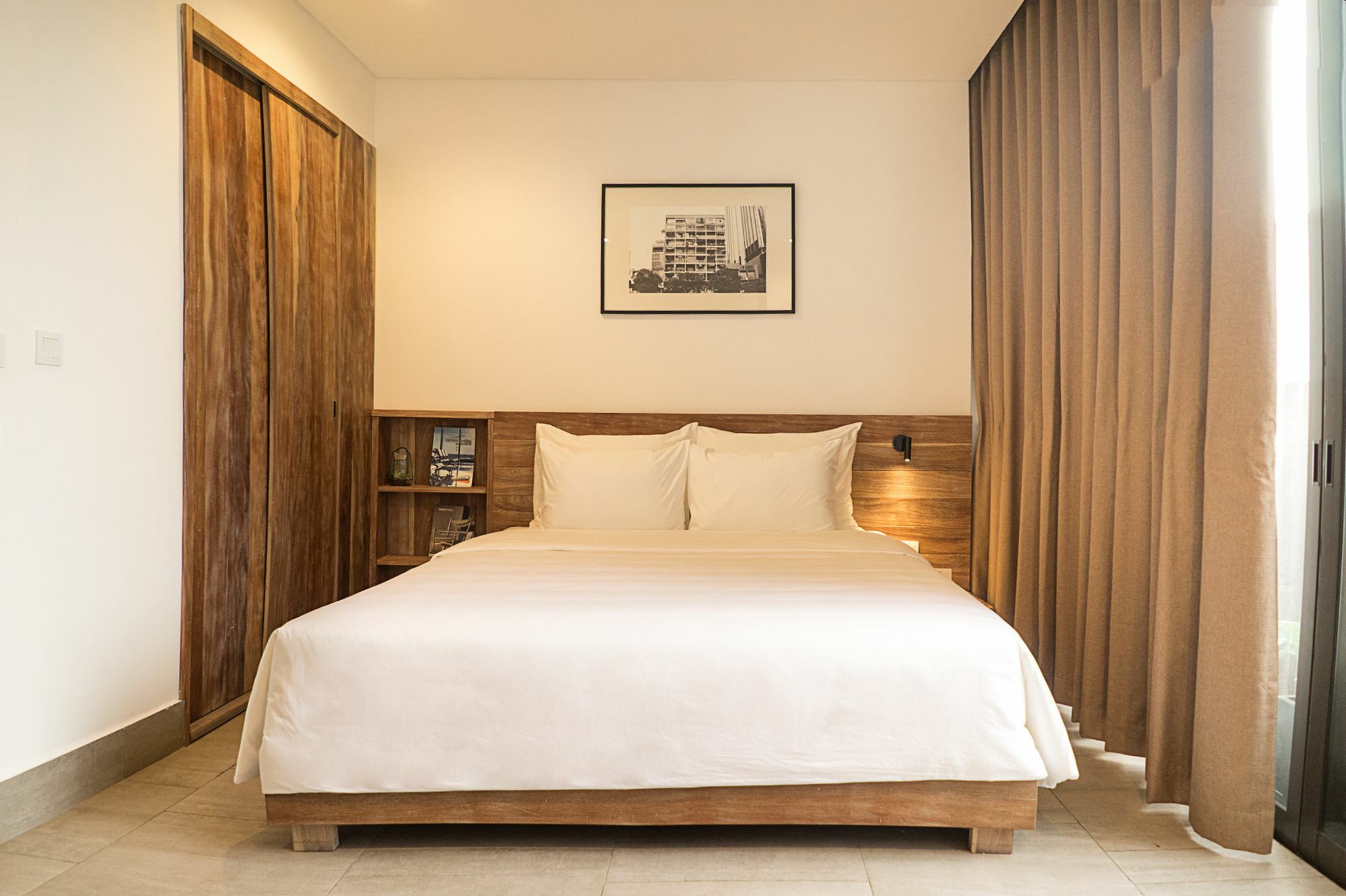 Hotel Triple E